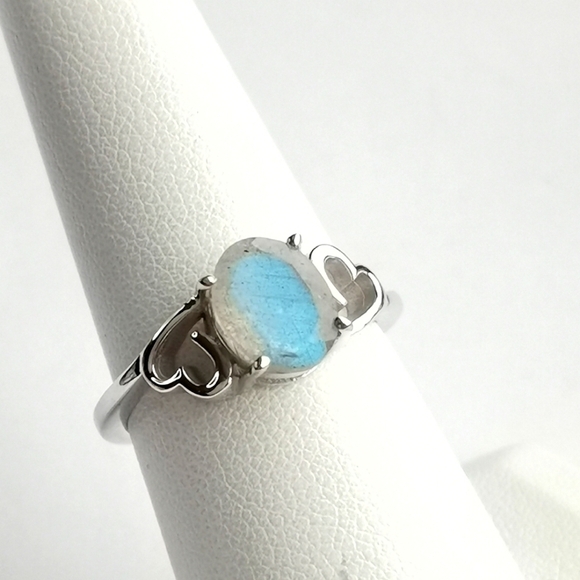 Sterling silver baby blue labradorite ring with hearts size 8 🆕 - Picture 1 of 3